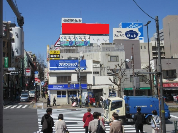神楽坂対象の屋外広告　JR飯田橋駅及び中央線車窓よりも視認
